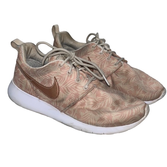 Nike Roshe One Running Shoes - Picture 1 of 4